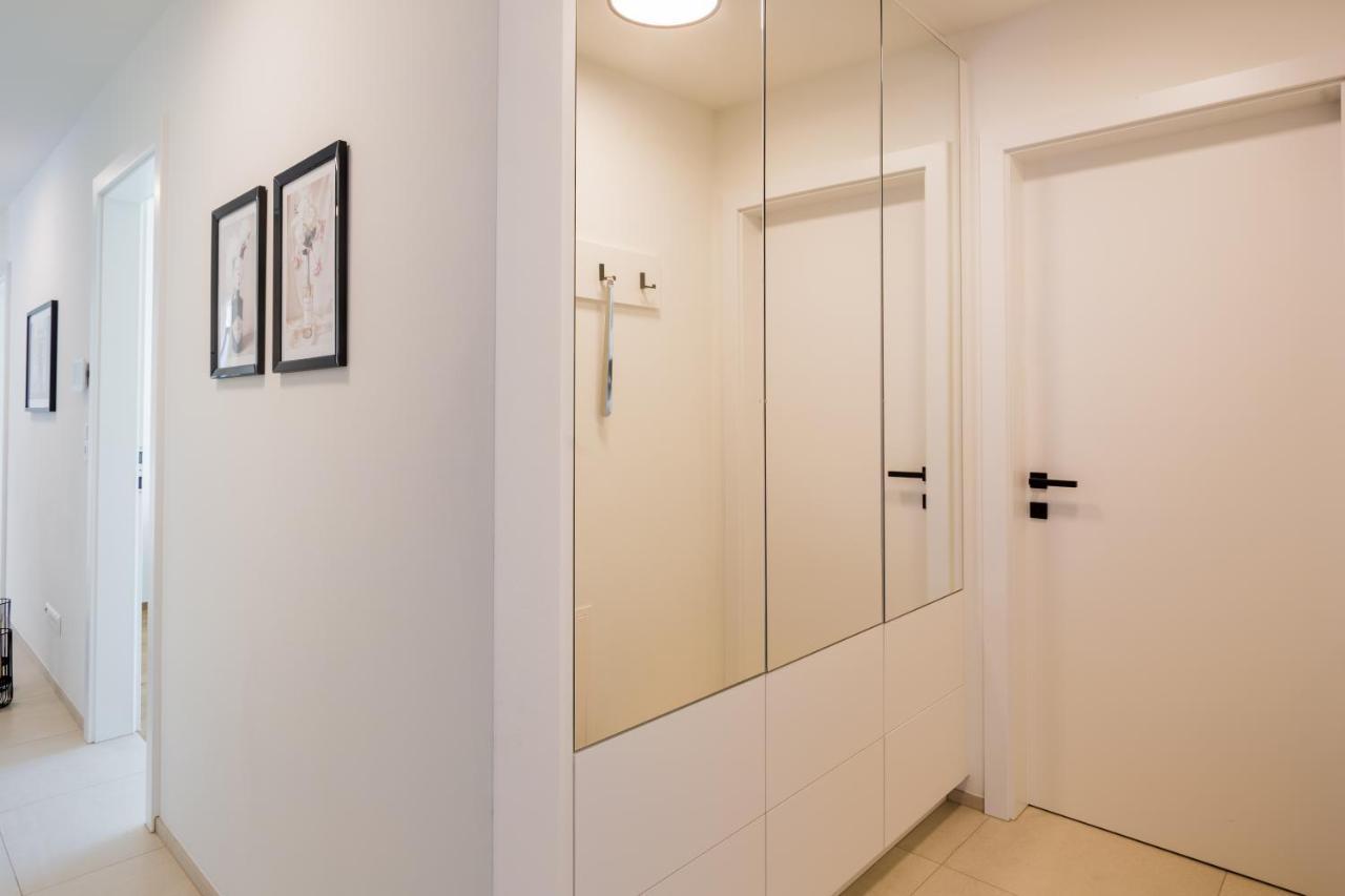 Moderne Wohnung Mit Terrasse 因斯布鲁克 外观 照片
